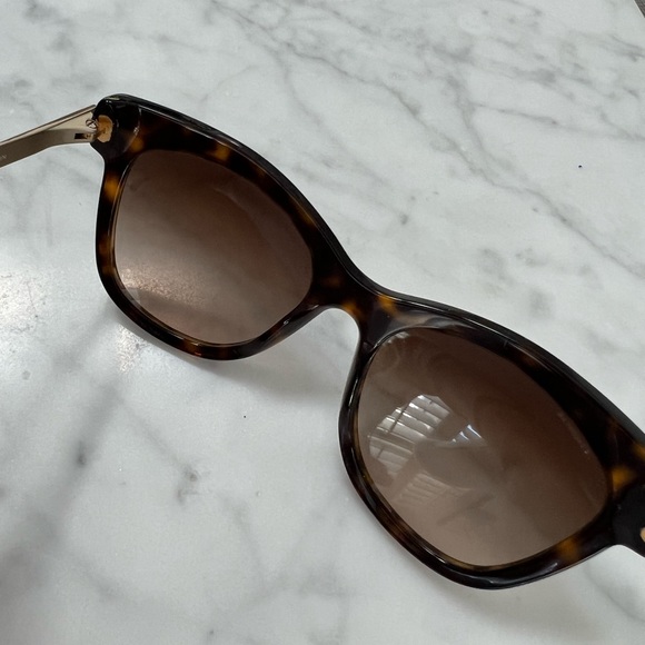 Giorgio Armani AR 8011 Sunglasses - Picture 10 of 11